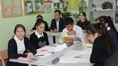 3-yanvar kuni Tarazning 9-umumta’lim maktabida o‘quvchilarga tadbirkorlik asoslaridan birinchi dars o‘tilmoqda. (Tadbirkorlar milliy palatasi)