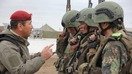 O‘tgan yilning 24-sentabr kuni, Qarag‘anda viloyatida o‘tkazilgan terrorizmga qarshi mashg‘ulotlar chog‘ida qo‘mondon maxsus qo‘shinlarga ko‘rsatma bermoqda. (Qozog‘iston Ichki ishlar vazirligi)