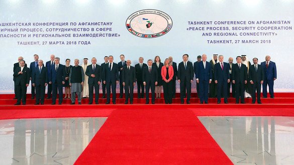 Afg‘oniston masalasiga bag‘ishlangan Toshkent anjumanida 20 dan ortiq mamlakat va xalqaro tashkilotlar vakillari ishtirok etdi. Afg‘onistondagi tinchlik jarayoni, xavfsizlik sohasidagi hamkorlik va mintaqaviy aloqalar bo‘yicha yakdil qaror qabul qilishga bag‘ishlangan anjuman 27-mart kuni yakunlandi. (Afg‘oniston prezidenti saroyi)
