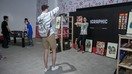 Ўтган йилги «Go Viral» халқаро фестивали меҳмонлари эсдалик учун суратга тушмоқдалар, Олмаота, 2017 йил, июнь. (Қозоғистондаги АҚШ элчихонаси)