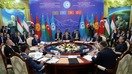 Turkiy kengashga a’zo davlatlar rahbarlari 3-sentabr kuni Cho‘lpon Ota shahrida Turkiyzabon davlatlar hamkorlik kengashining oltinchi sammitiga yig‘ildilar. (Qirg‘iziston prezidentining rasmiy sayti)