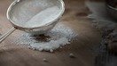 Установленные в ходе переговоров с Россией таможенные пошлины и необъяснимая остановка местного производства вызвали огромный дефицит сахара в Казахстане, и теперь импорт сахара из России является единственным доступным вариантом.
