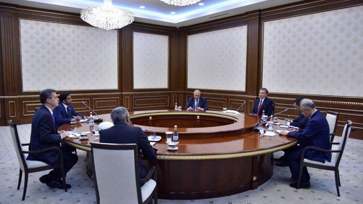 AQSH Davlat departamentining xalqaro diniy erkinlik sohasidagi maxsus topshiriqlar boʻyicha elchisi Samuel Braunbek Oʻzbekiston prezidenti Shavkat Mirziyoyev qabulida, 18-sentabr, Toshkent. (Oʻzbekiston prezidenti matbuot xizmati)
