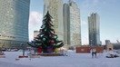 Ostonadagi bayram archasi, 20-dekabr. Qozog‘istonda bunday archalar bayramdan 10 kun oldin oʻrnatiladi. (Aydar Ashimov)