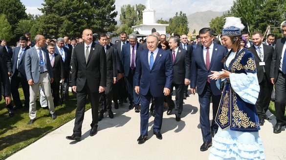 Analysts view the summit of Turkic-speaking countries as a harbinger of a potentially powerful union of countries with similar cultures and outlooks. [Azerbaijani presidential website]