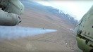 Россиянинг ҳужумчи самолётлари 2018 йил март ойида Қирғизистоннинг Қант шаҳри яқинидаги шартли нишонларга қарата ракеталар учирмоқда. (Россия мудофаа вазирлиги)