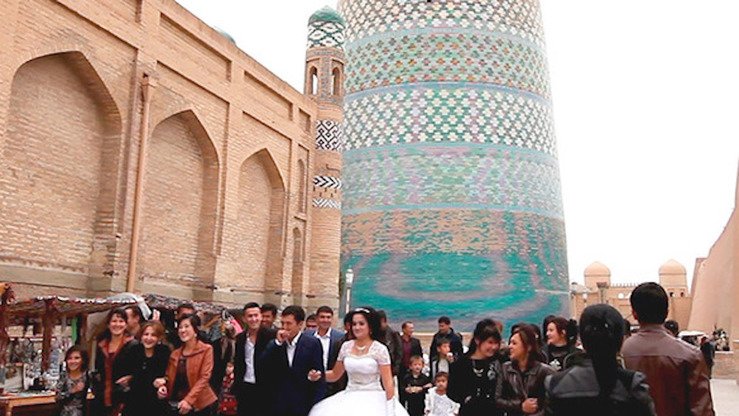 Uzbekistan Acts Against Illegal Marriages