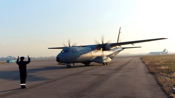 24-ноябрь куни C-295 юк самолёти Алматига учиб келди. (Қозоғистон Мудофаа Вазирлиги)