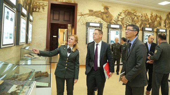 US Deputy Assistant Secretary of Defence for Afghanistan, Pakistan and Central Asia Colin Jackson visits the museum of the Armed Forces Academy of Uzbekistan in Tashkent November 8. [Uzbek Ministry of Defence]