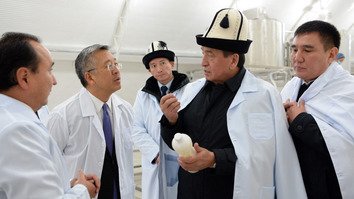 Yangilangan Qirgʻiziston-AQSH hamkorligi aloqalarning mustahkamlanishi tomon yoʻl ochmoqda