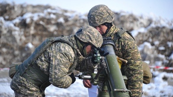 Troops participate in an exercise in East Kazakhstan Province March 22. [Kazakh Ministry of Defence]
