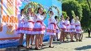 Суратларда: Ранг-баранг либослар ва миллий таомлар – Қозоғистонда халқ бирдамлиги куни нишонланди