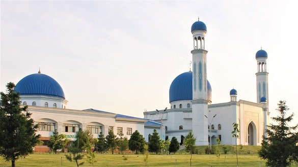 The central mosque in Taraz can be seen in this photo taken May 16. [Aydar Ashimov]