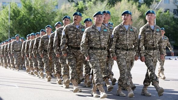 Kazakh military personnel returned from Lebanon in May, where they completed peacekeeping activities as part of the UN Interim Force. [Kazakh Defence Ministry]