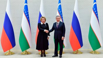 Oʻzbekistonliklar Rossiya boshchiligidagi YOIIga aʼzolikning suverenitetga tahdidi haqida soʻzlamoqdalar