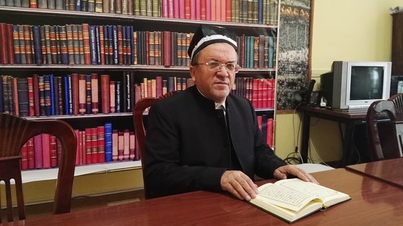 Сўғд вилояти уламолар кенгаши раиси Ҳожи Ҳусайн Мусозода, Хўжанд шаҳри, 19 декабр. (Неъматулло Мирсаидов)