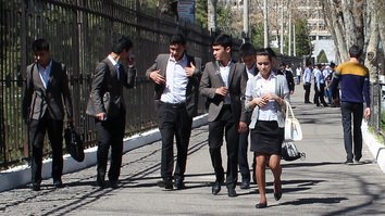 Узбекистан продолжил уделять внимание образованию и реабилитации в борьбе с экстремизмом