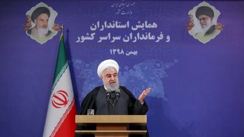 Номзодлар тақиқланганидан кейин Эрон президенти мамлакат консерватив раҳбарларини танқид остига олди