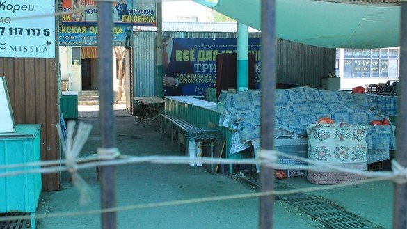 The closed city bazaar in Taraz can be seen in this photo taken on April 18. All street vendors are closed. [Aydar Ashimov]