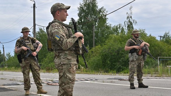 Ukraine tightens border as Wagner mercenaries 'training' Belarusian troops